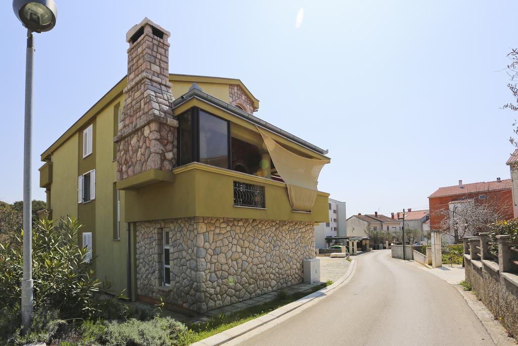 Apartments Mirjana Задар Экстерьер фото